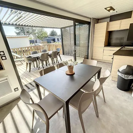 Chalet Jullouville, 4 Pieces, 6 Personnes - Fr-1-361-501