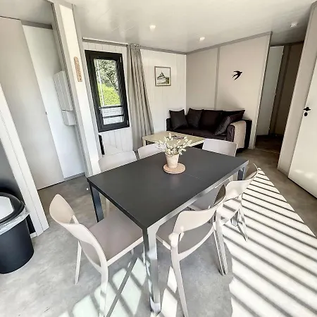 Chalet Jullouville, 4 Pieces, 6 Personnes - Fr-1-361-501 Chalet