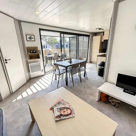 Chalet Jullouville, 4 Pieces, 6 Personnes - Fr-1-361-501 * Jullouville