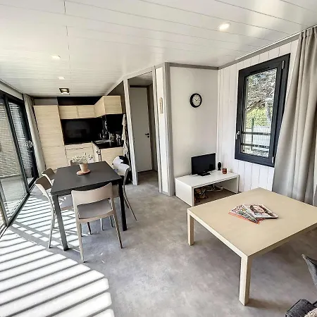 Chalet Chalet Jullouville, 4 Pieces, 6 Personnes - Fr-1-361-501 Jullouville