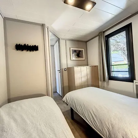 Chalet Chalet Jullouville, 4 Pieces, 6 Personnes - Fr-1-361-501 *